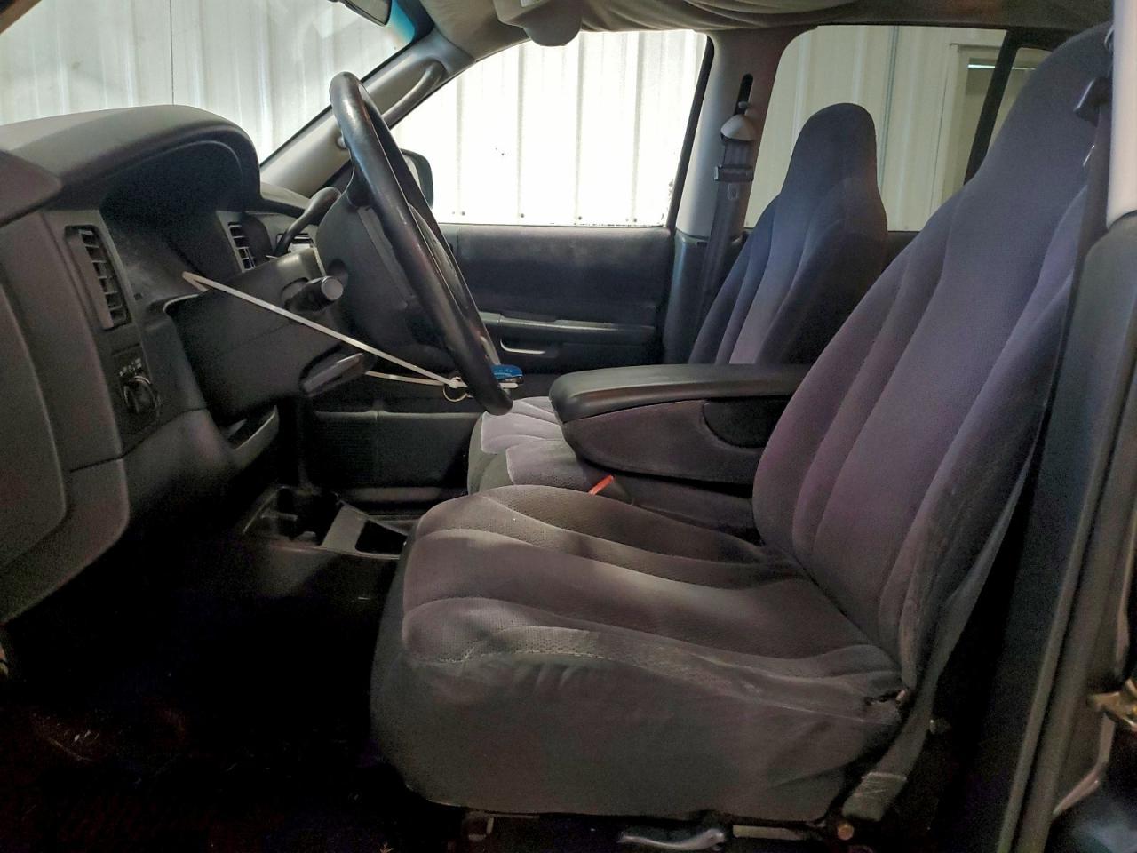 2003 DODGE Dakota
