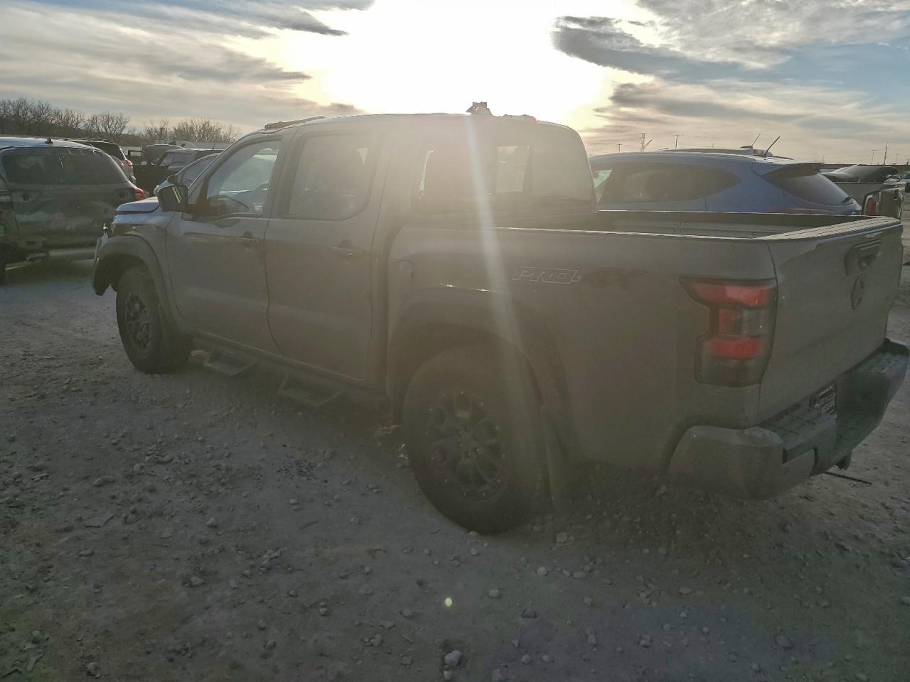 2023 NISSAN Frontier