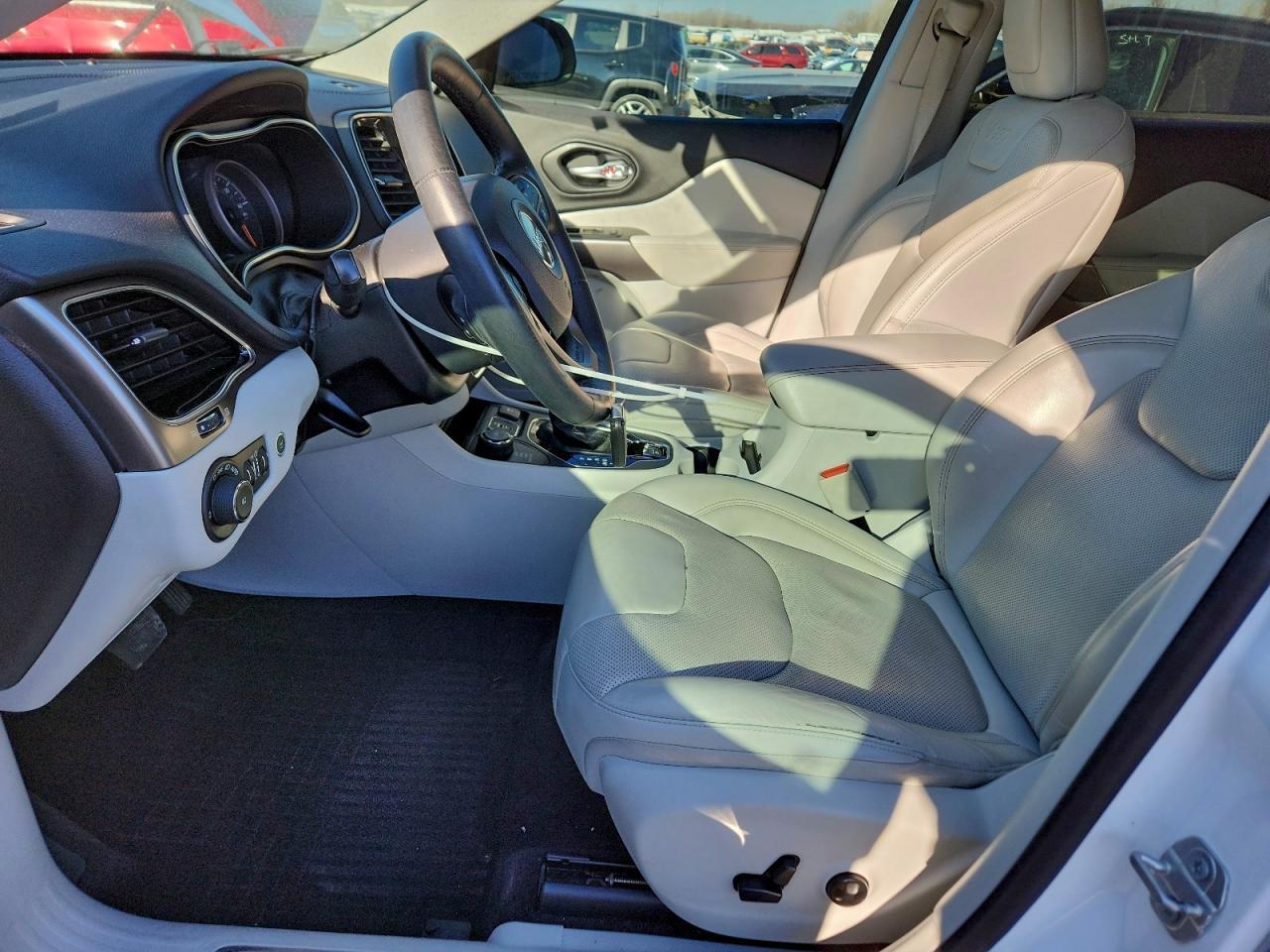 2019 JEEP CHEROKEE