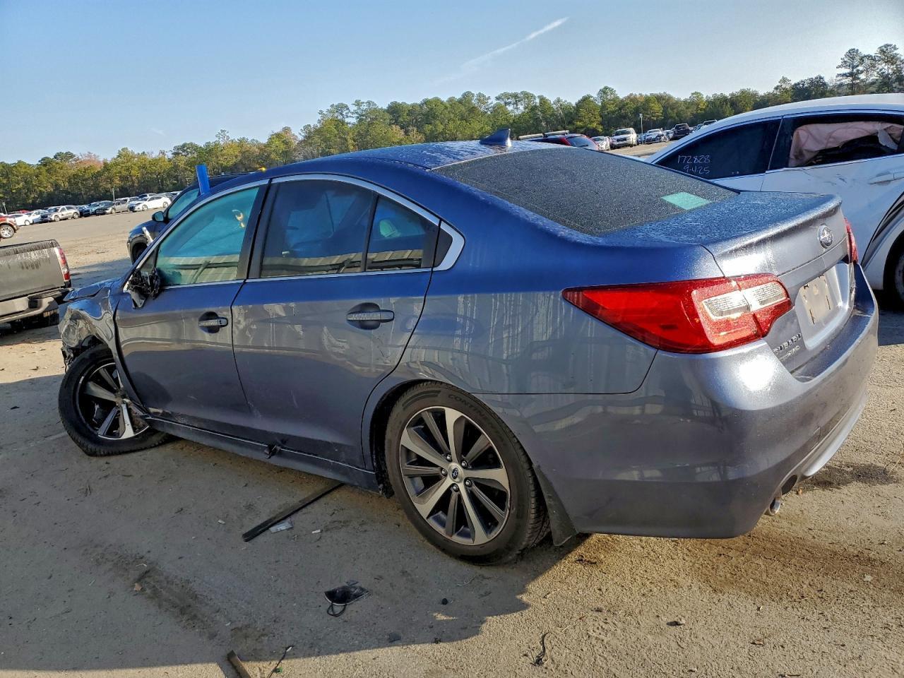 2016 SUBARU Legacy