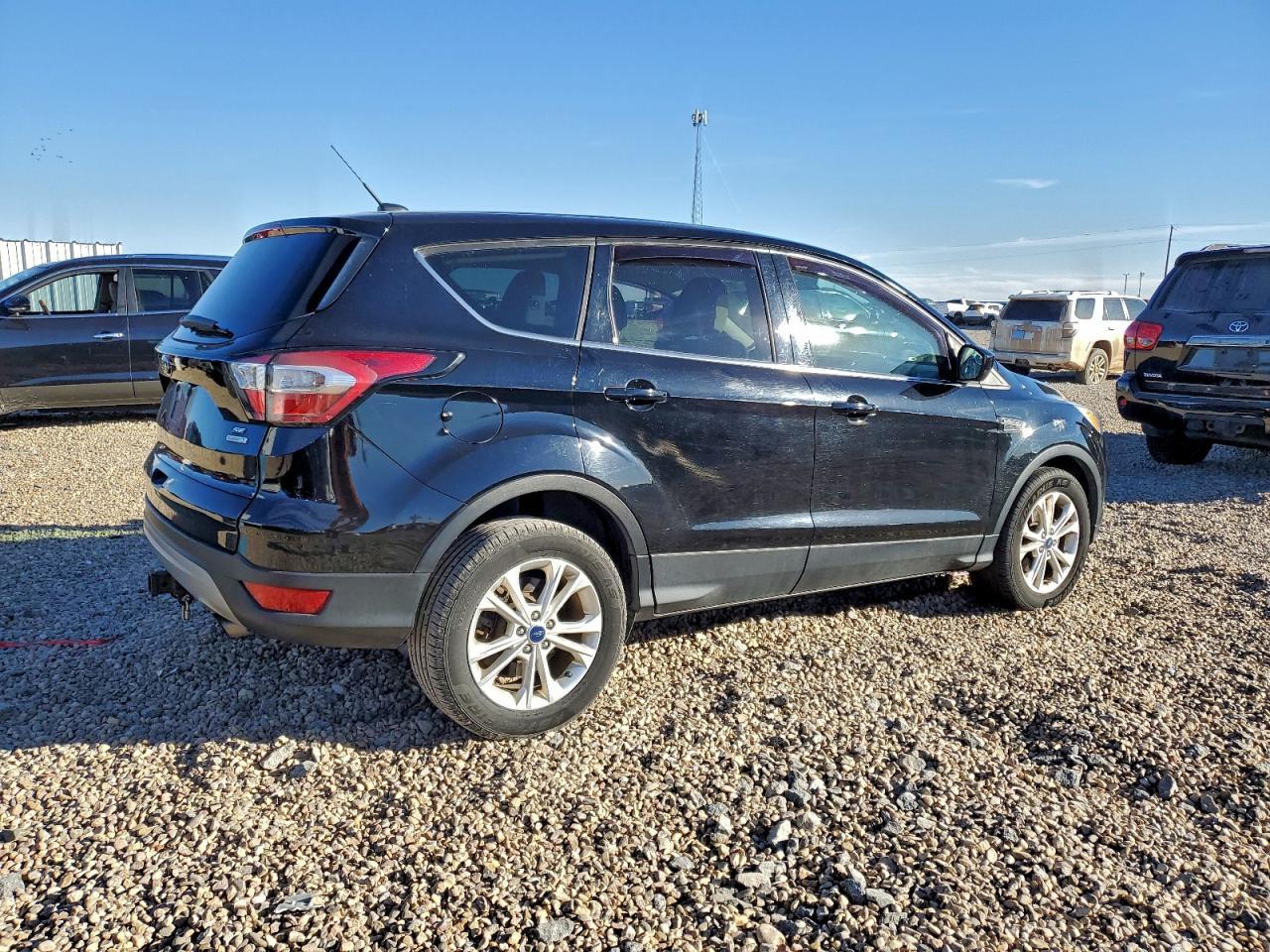 2017 FORD ESCAPE