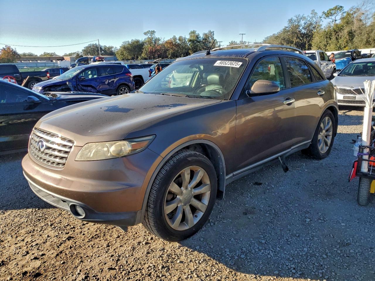 2005 INFINITI FX35