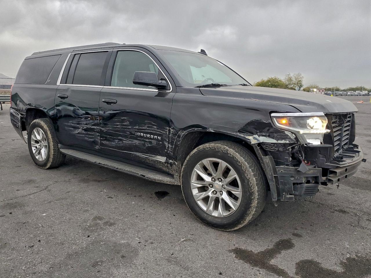 2017 CHEVROLET Suburban