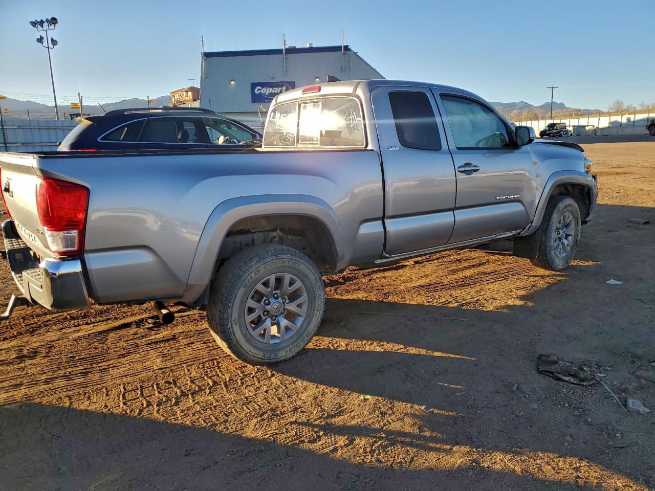 2016 TOYOTA TACOMA