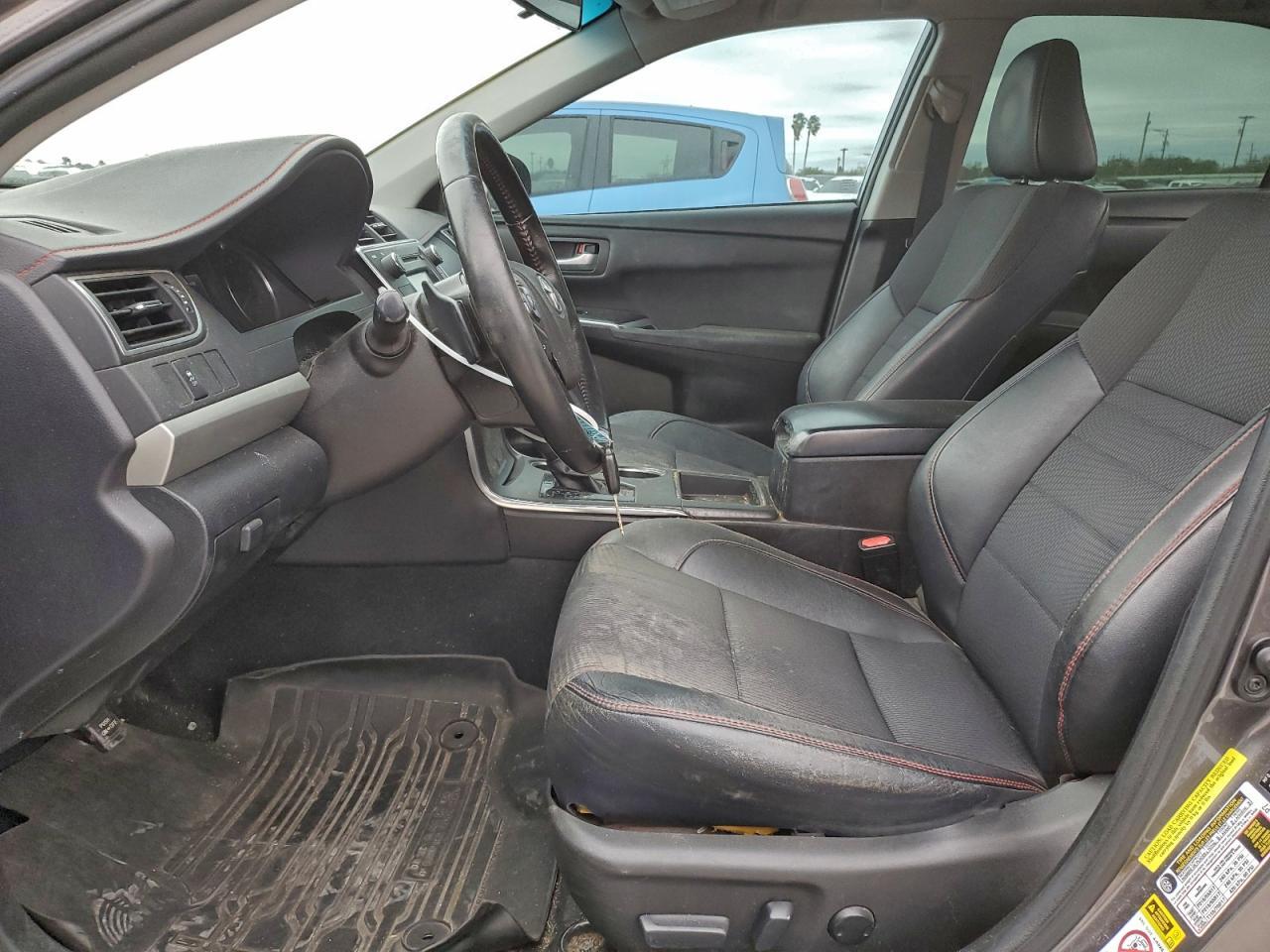 2016 TOYOTA CAMRY