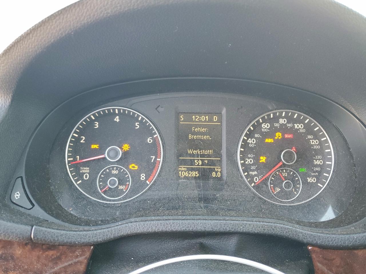 2012 VOLKSWAGEN Passat