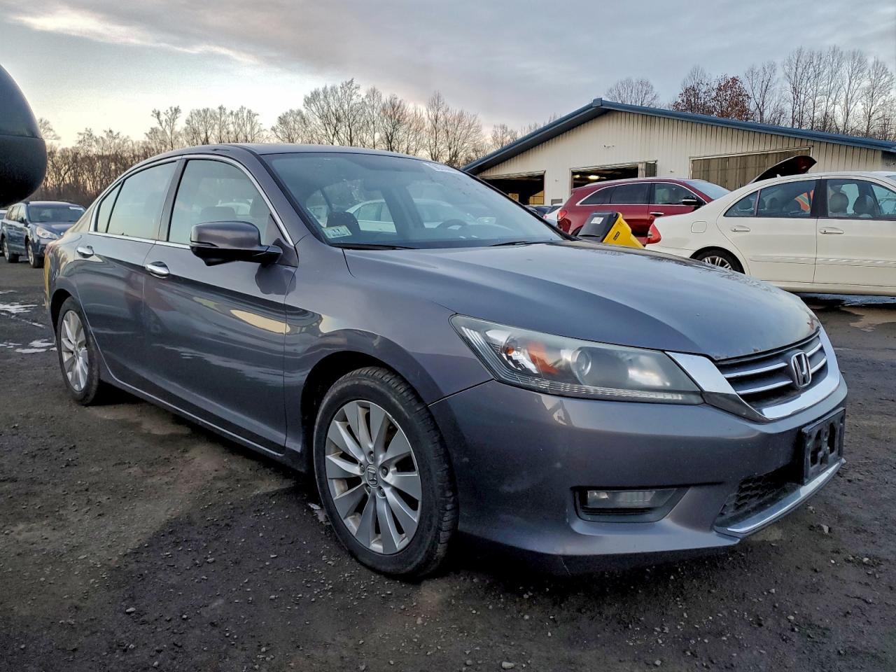 2015 HONDA ACCORD