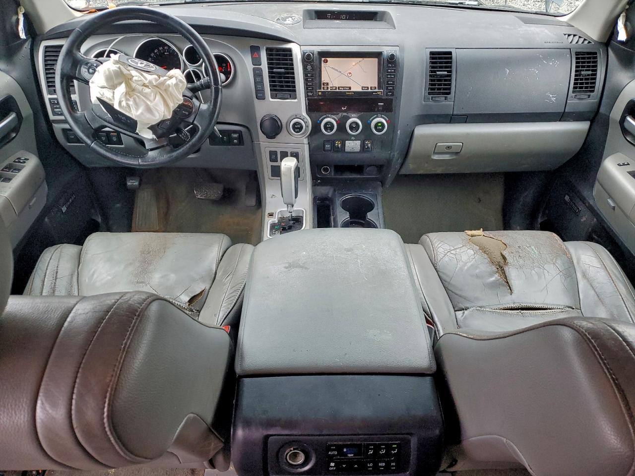 2008 TOYOTA Sequoia