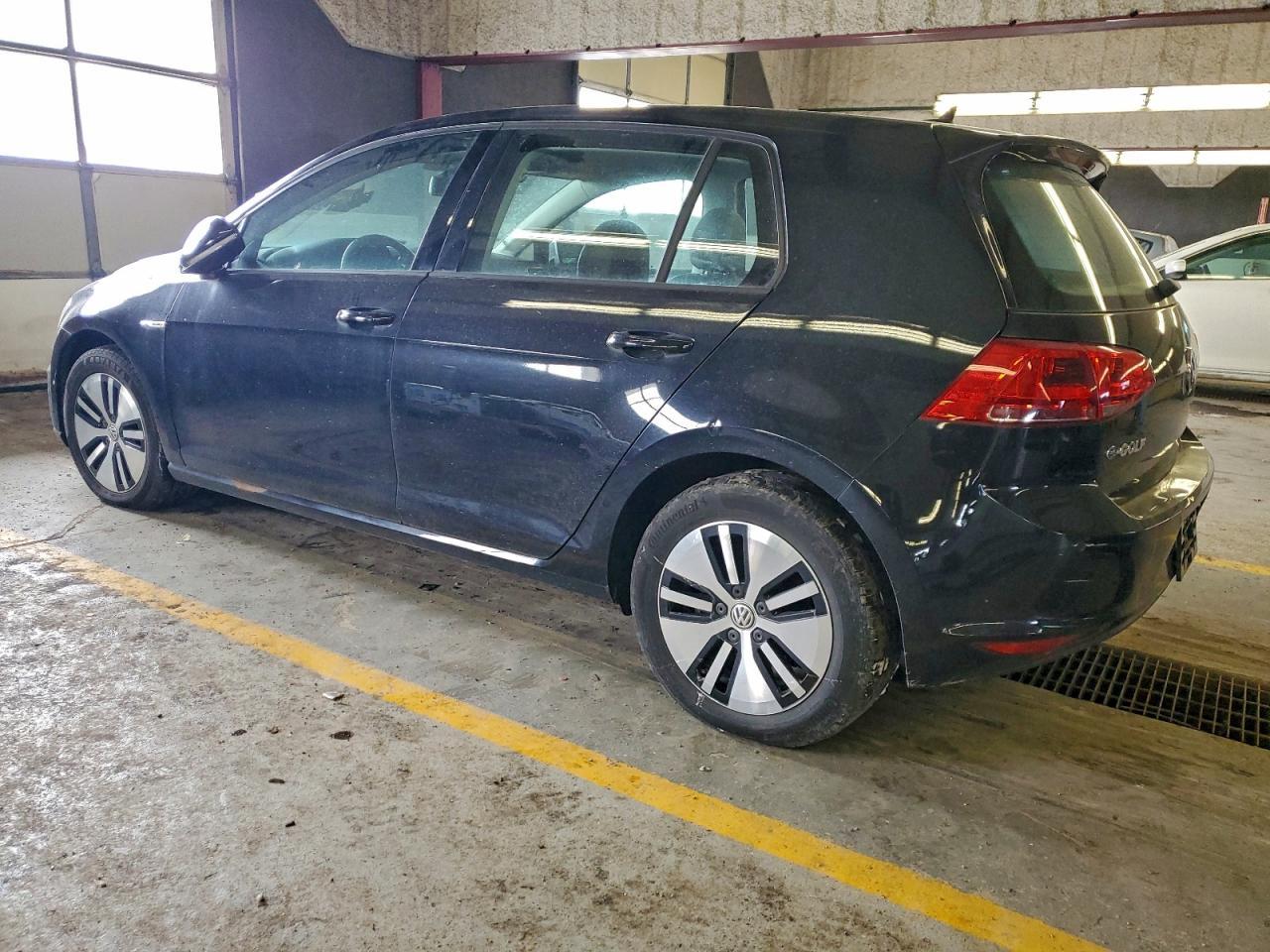 2015 VOLKSWAGEN e-Golf