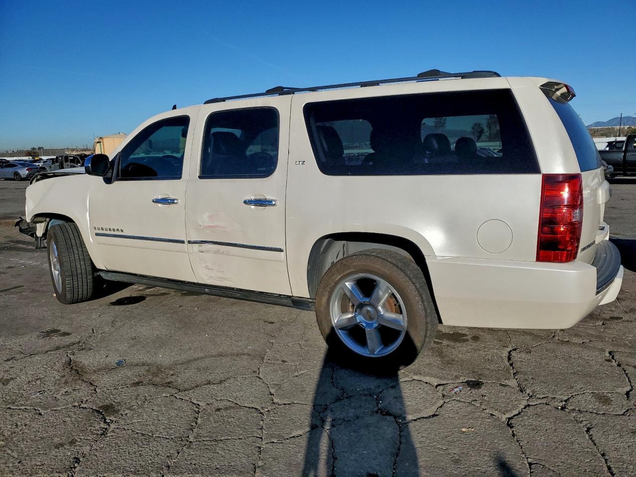 2011 CHEVROLET Suburban