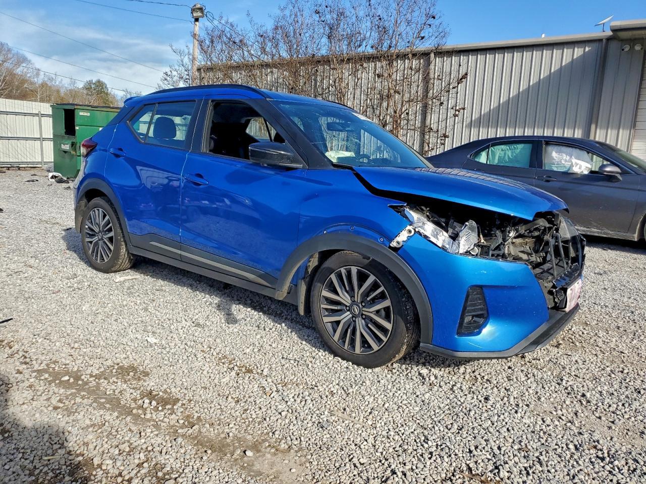 2021 NISSAN KICKS