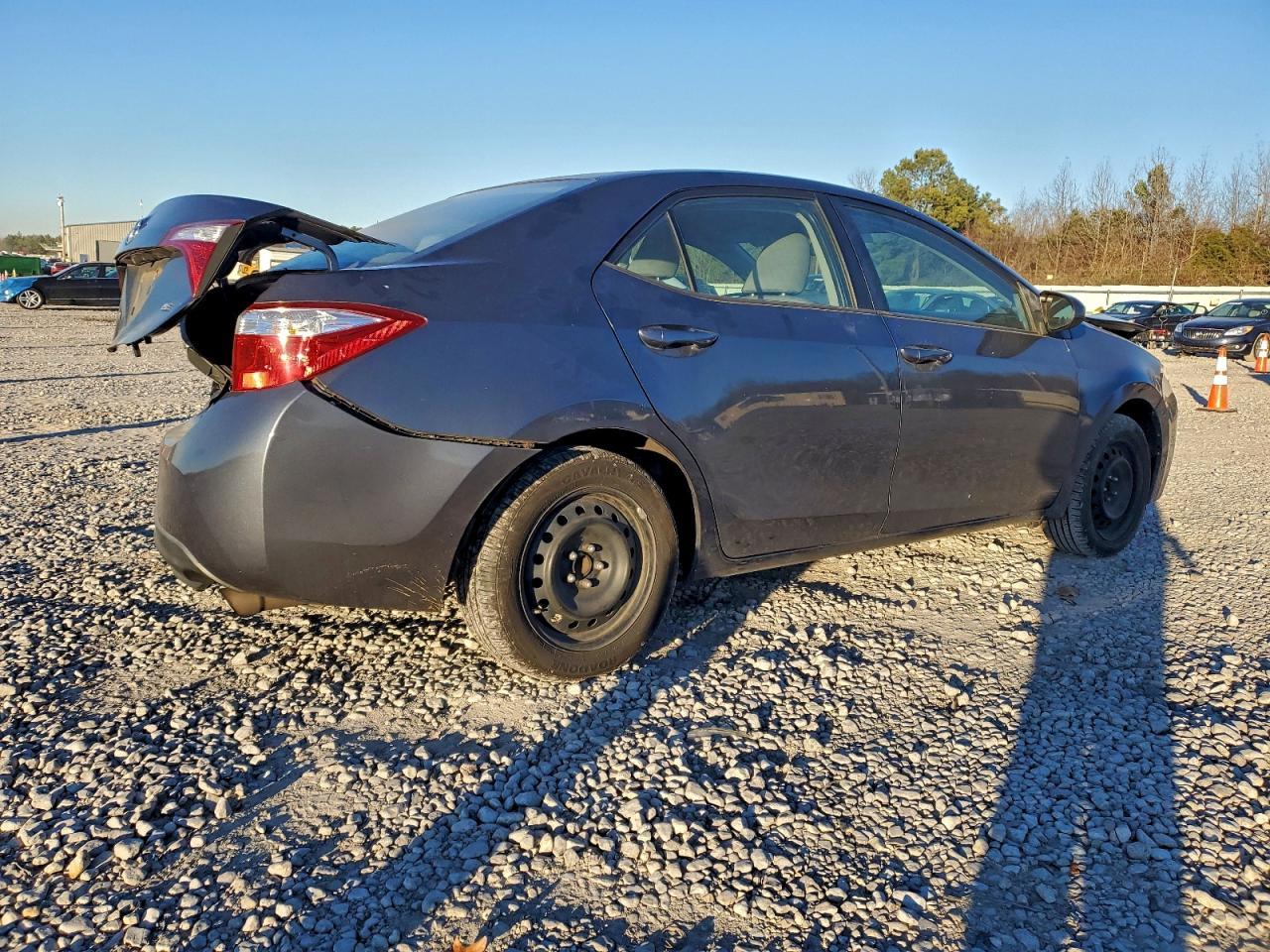 2015 TOYOTA COROLLA