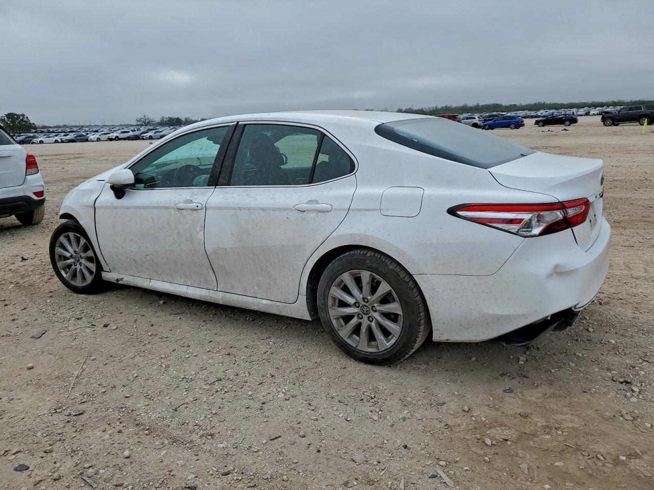 2018 TOYOTA CAMRY