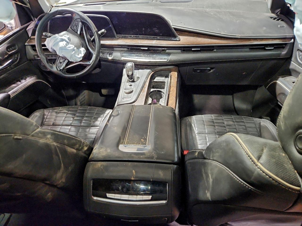 2021 CADILLAC ESCALADE