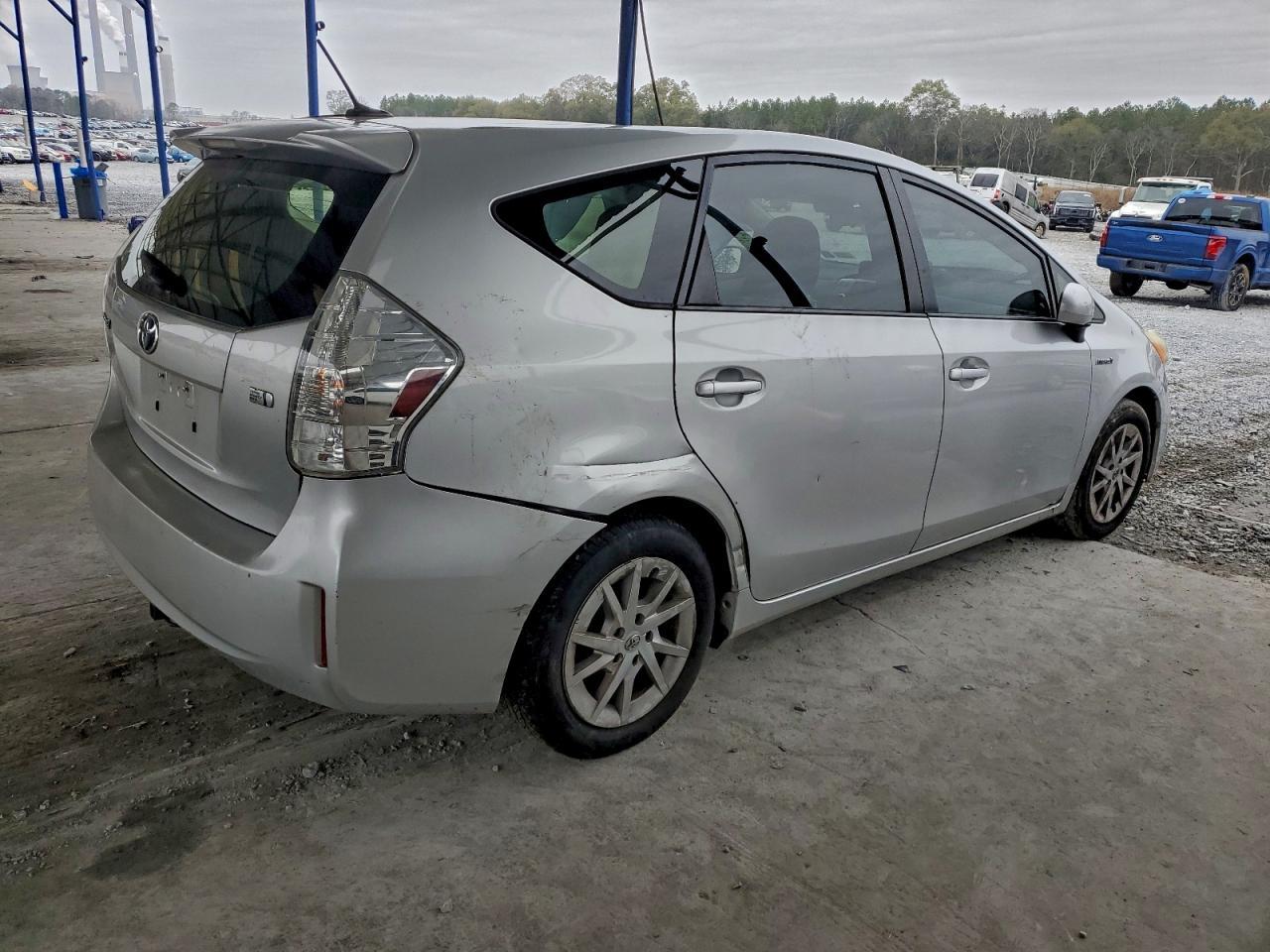 2012 TOYOTA PRIUS V