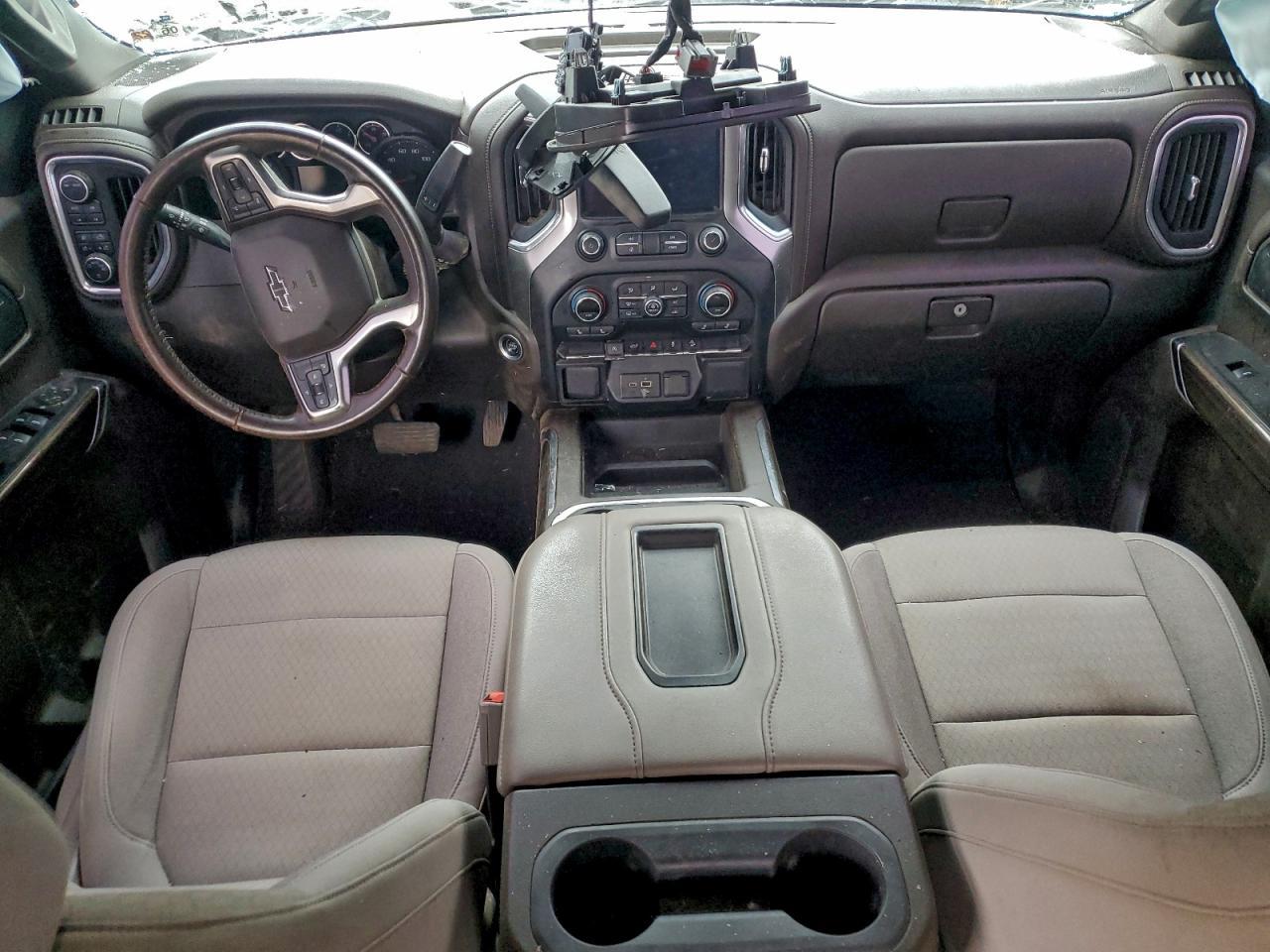 2021 CHEVROLET Silverado