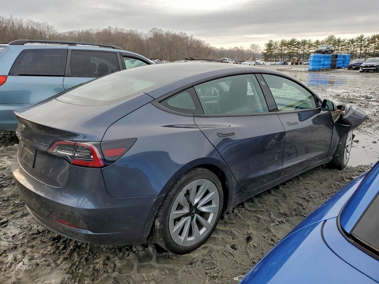 2021 TESLA MODEL 3