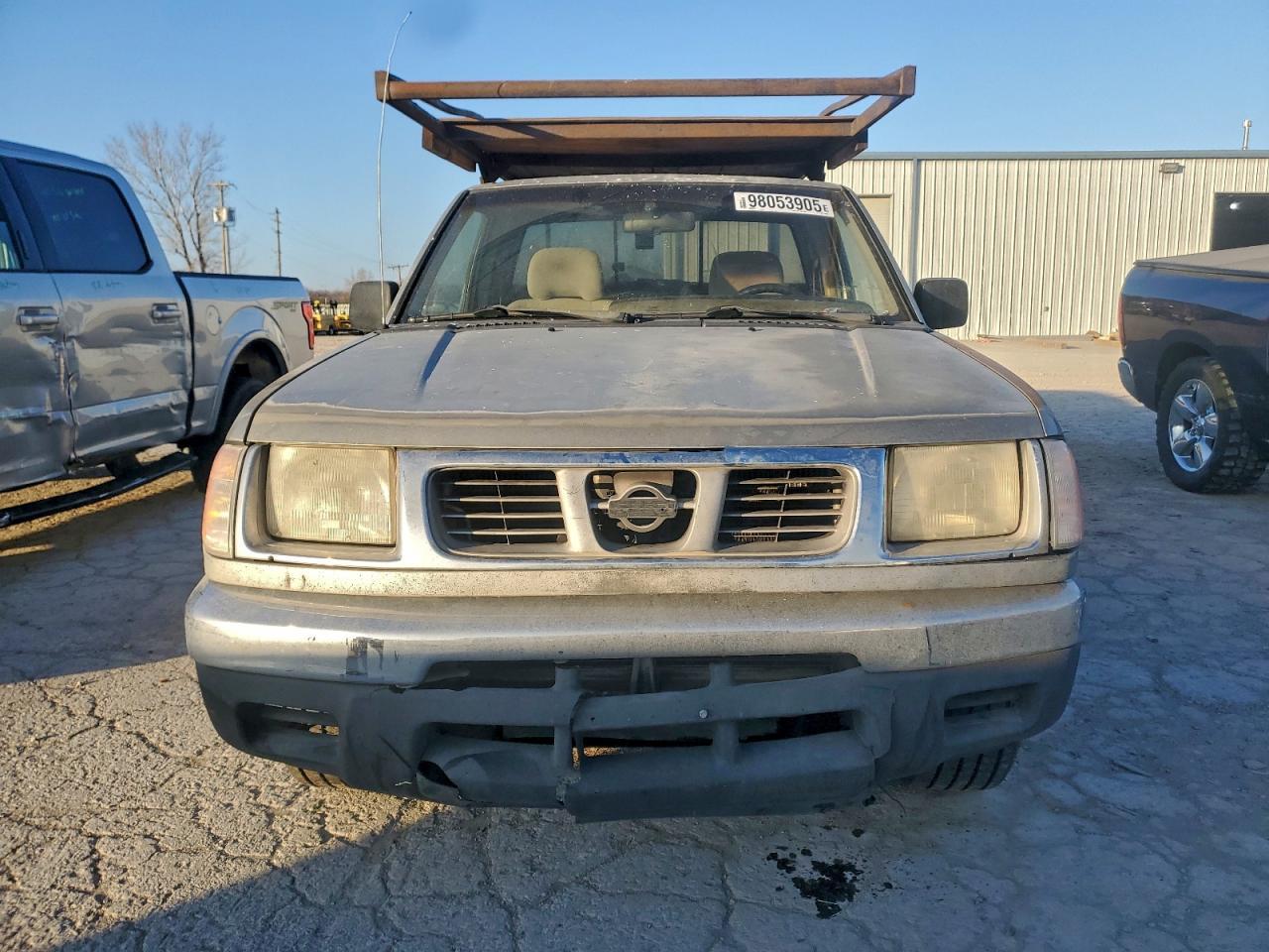 2000 NISSAN Frontier