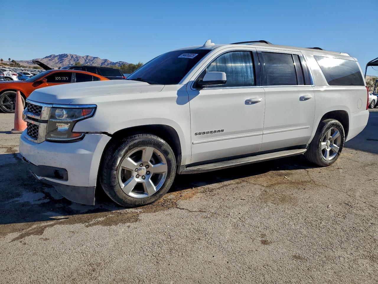 2017 CHEVROLET Suburban