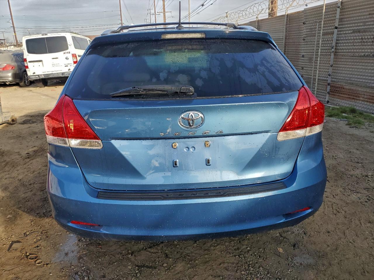 2010 TOYOTA VENZA