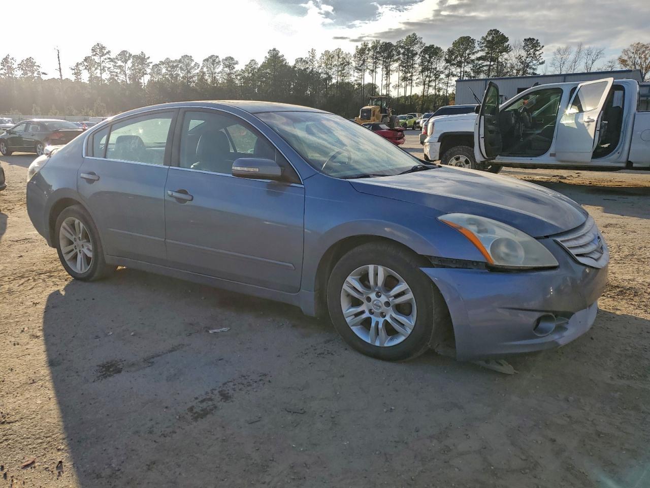 2011 NISSAN ALTIMA