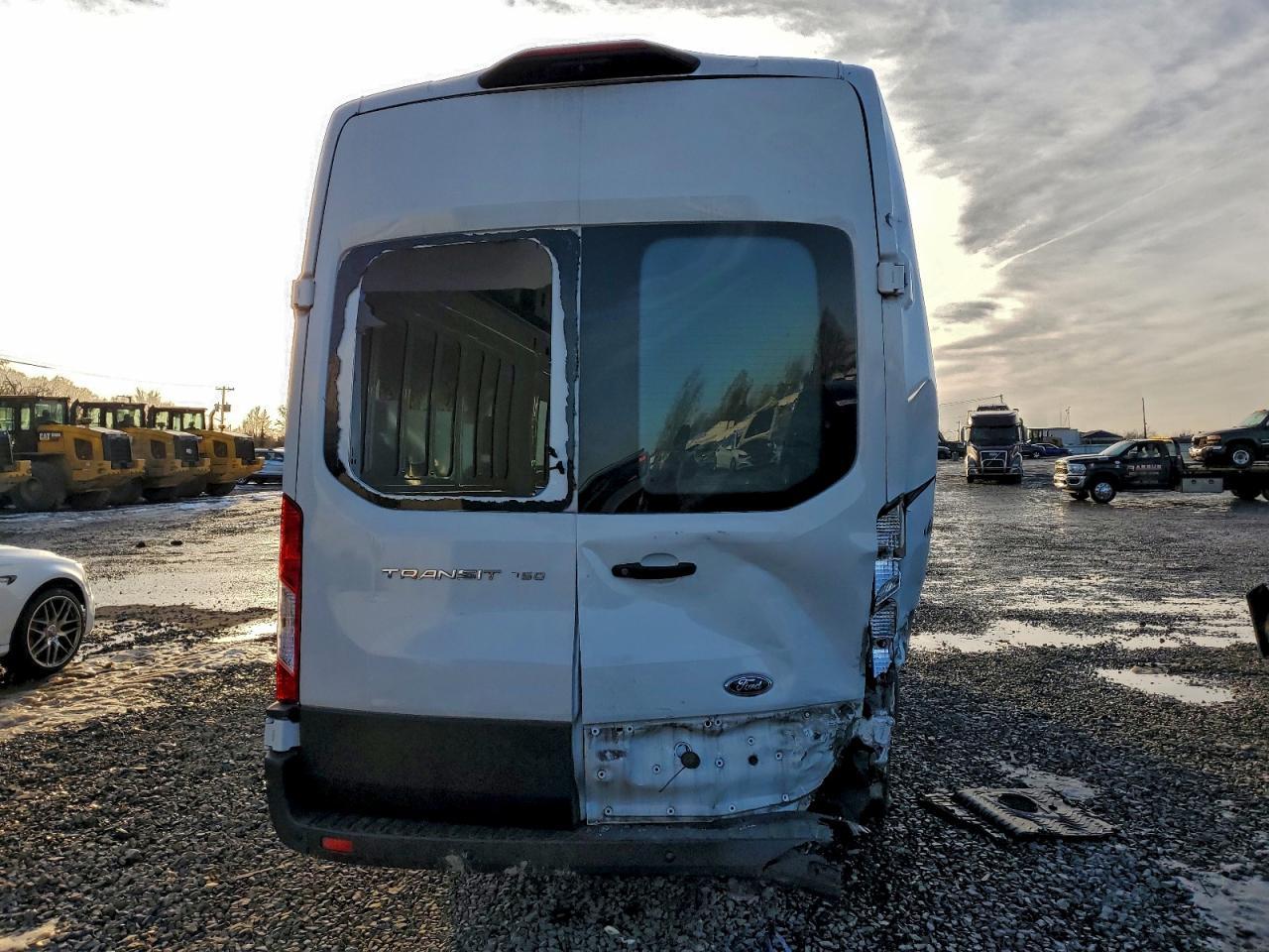 2021 FORD Transit