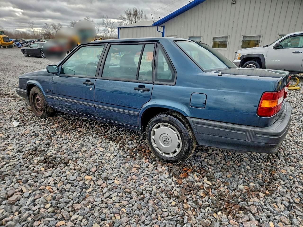 1995 VOLVO 940
