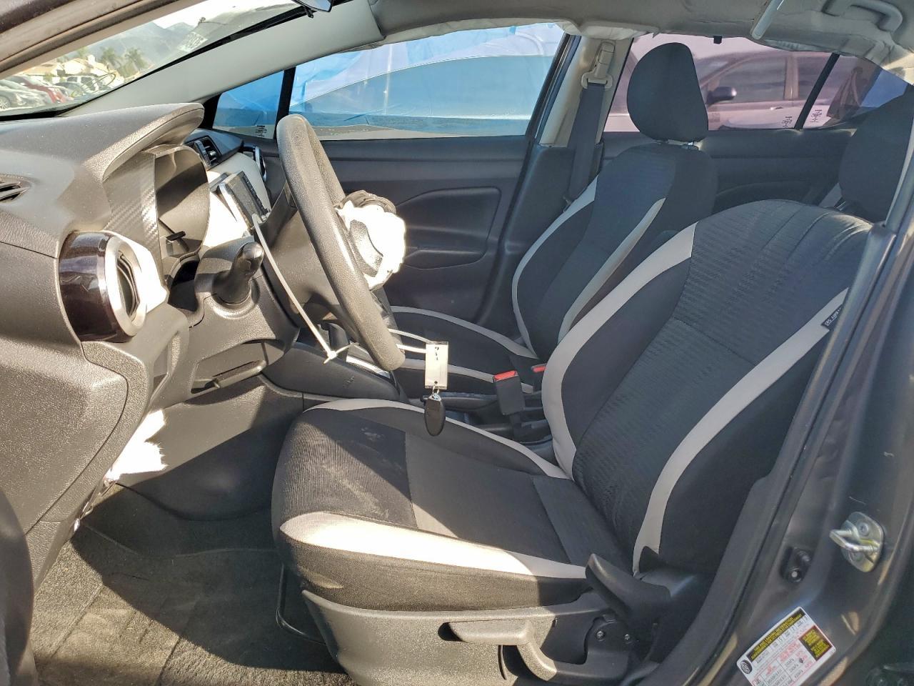 2020 NISSAN VERSA