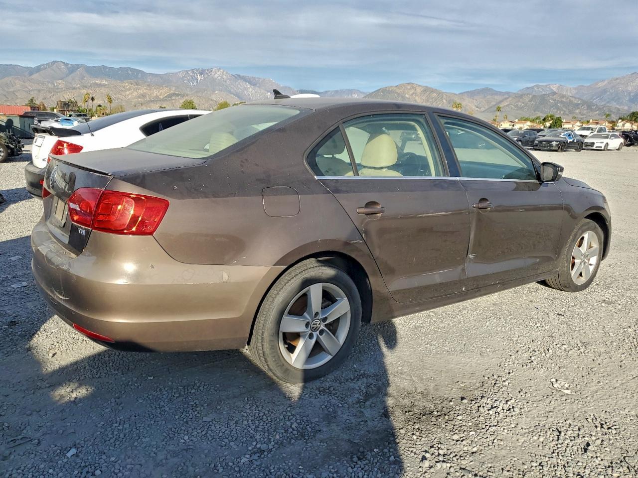 2012 VOLKSWAGEN JETTA
