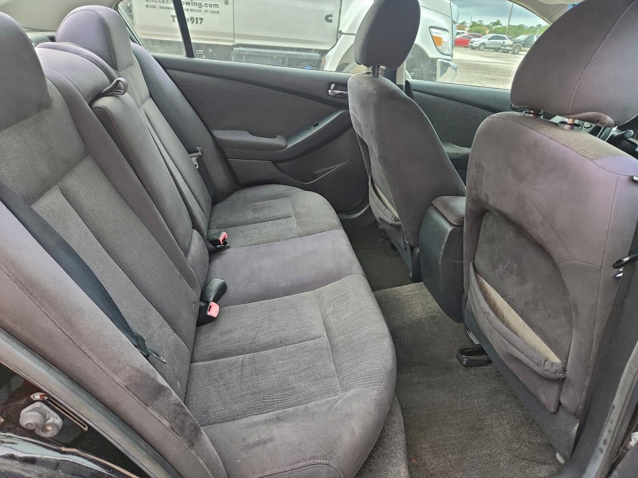 2010 NISSAN ALTIMA