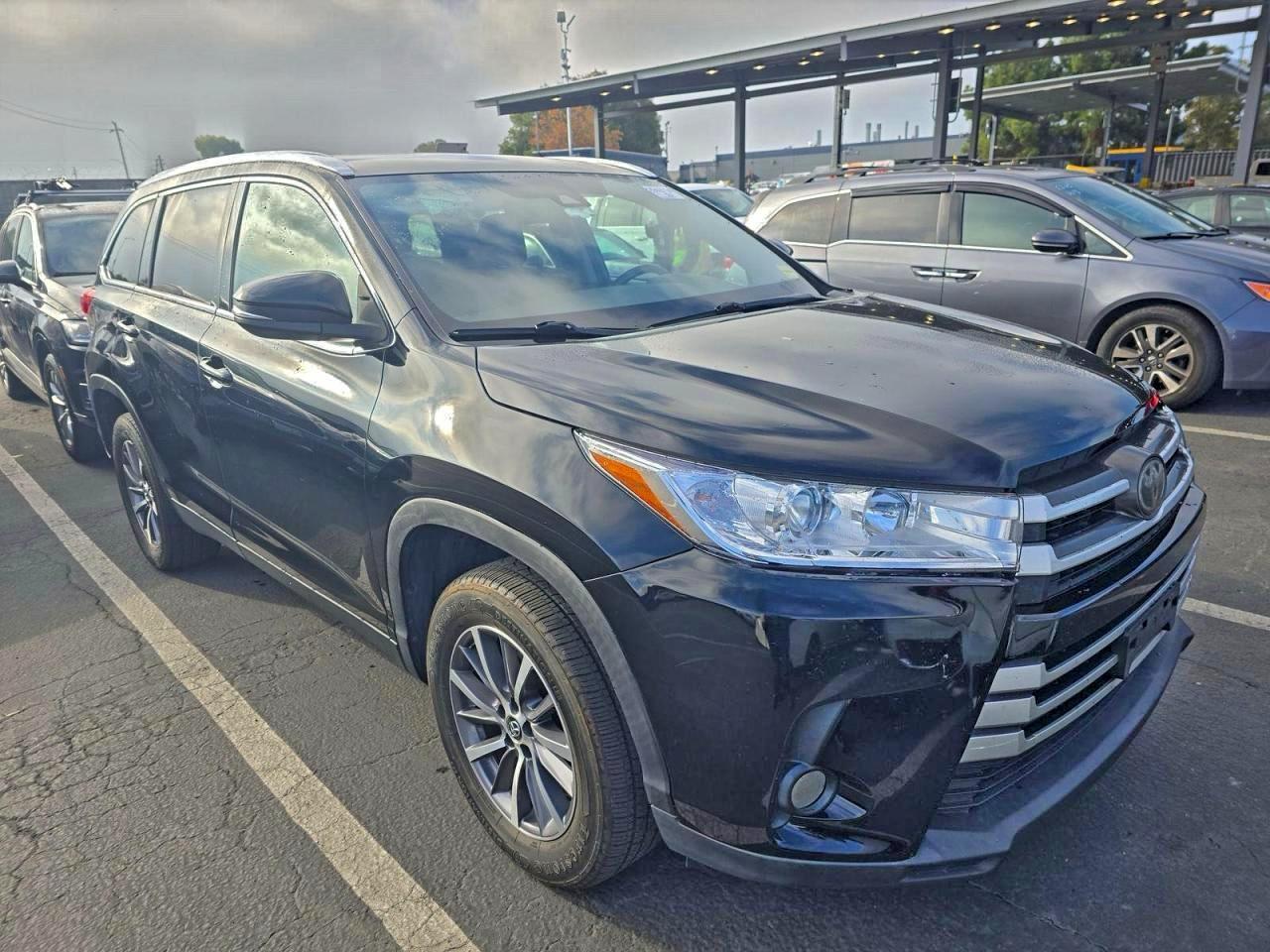 2019 TOYOTA HIGHLANDER