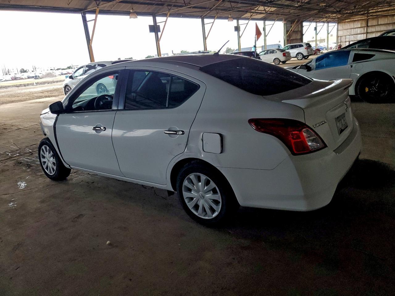2017 NISSAN VERSA