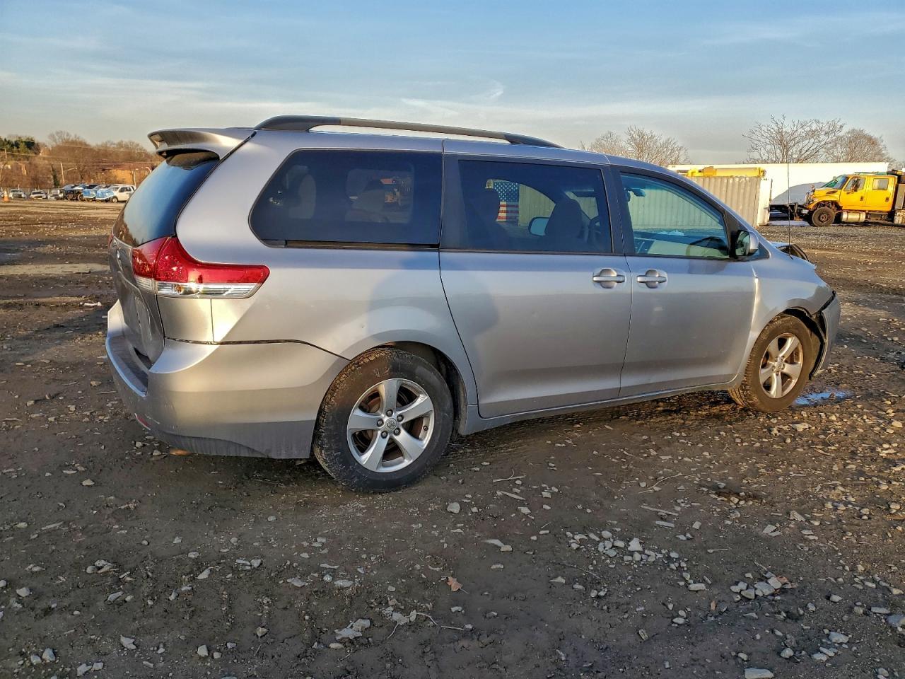 2013 TOYOTA SIENNA