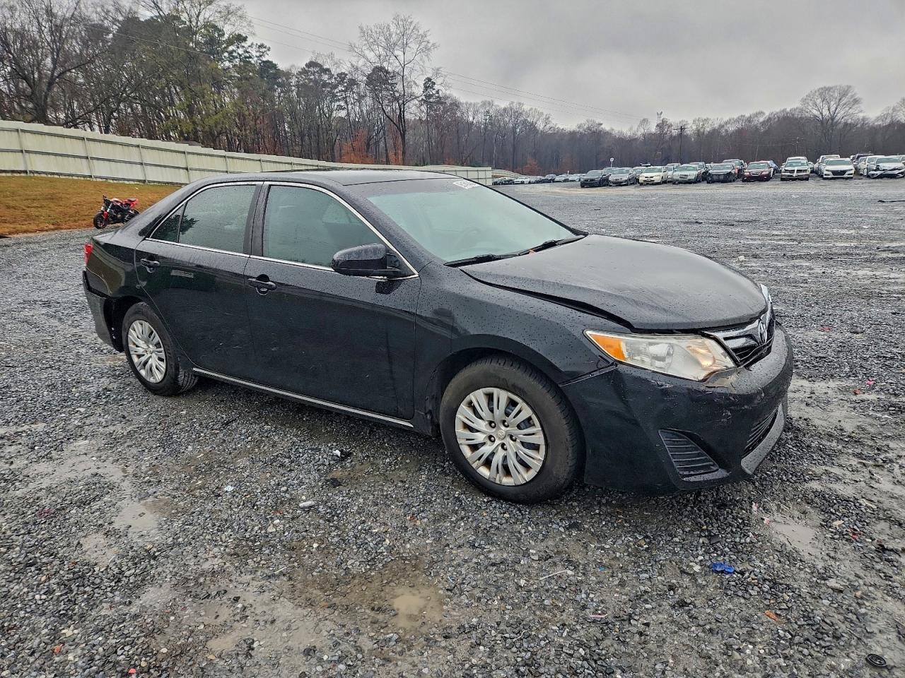 2013 TOYOTA CAMRY
