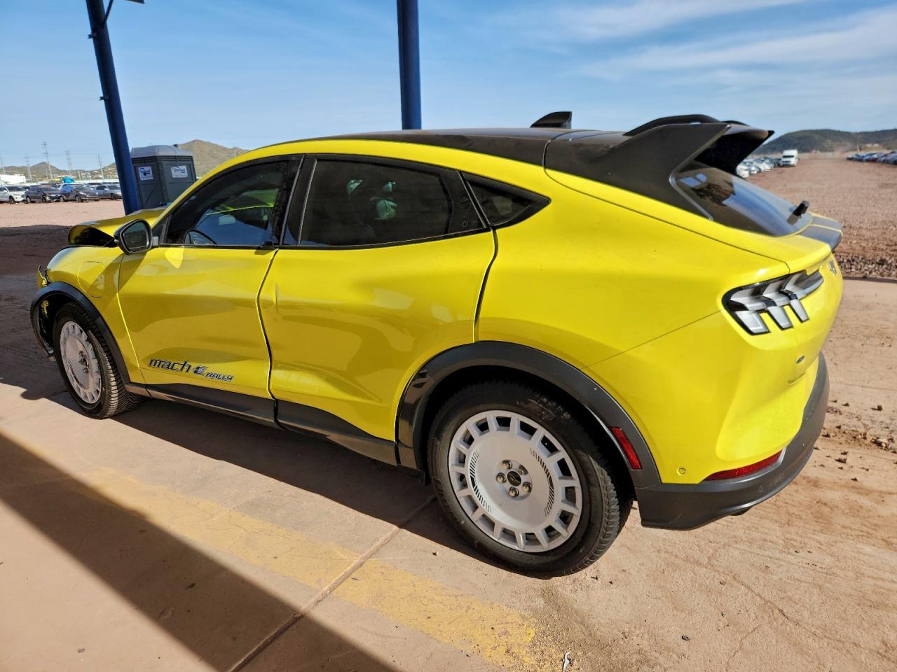 2024 FORD Mustang Mach-E