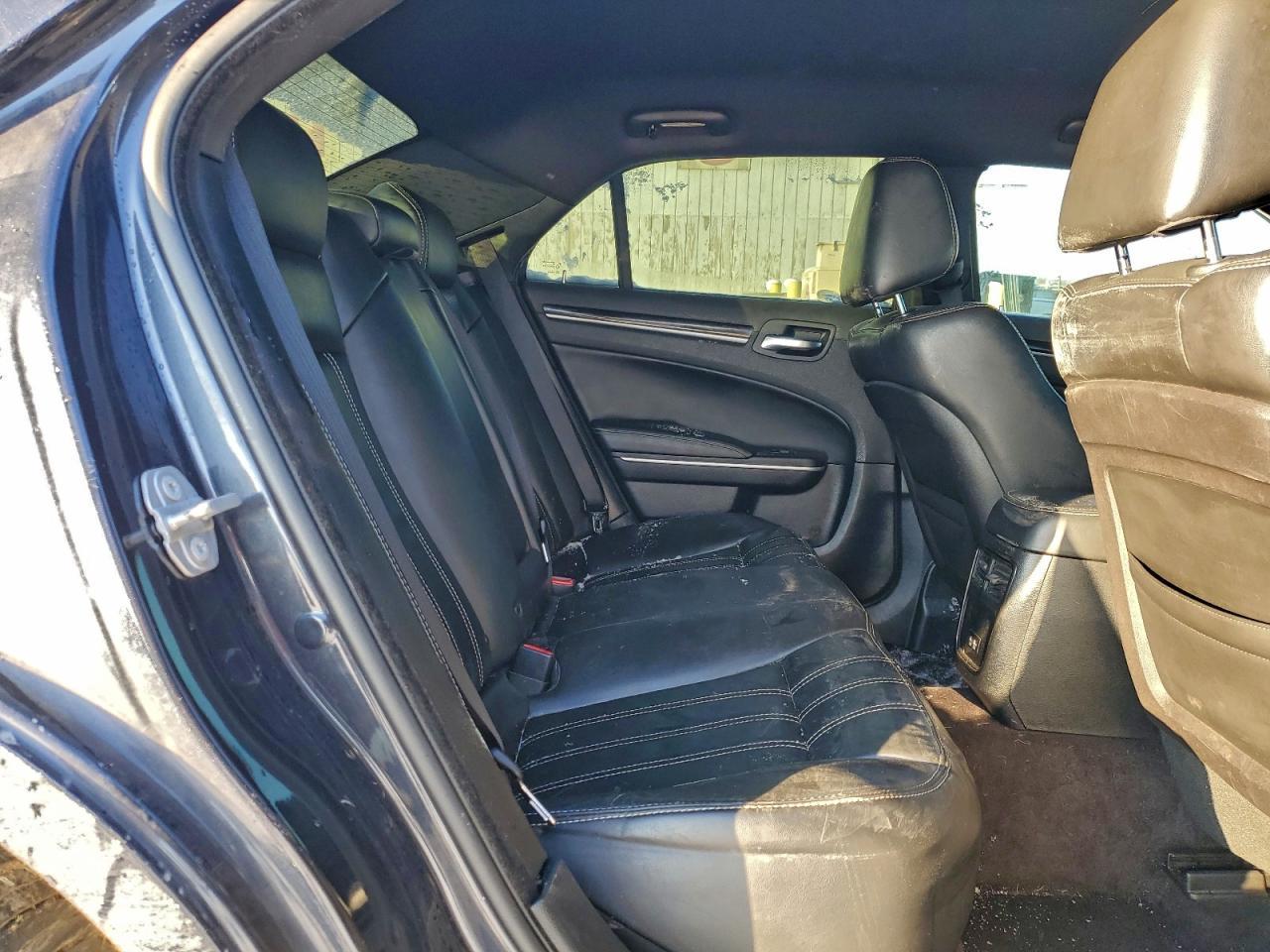 2019 CHRYSLER 300