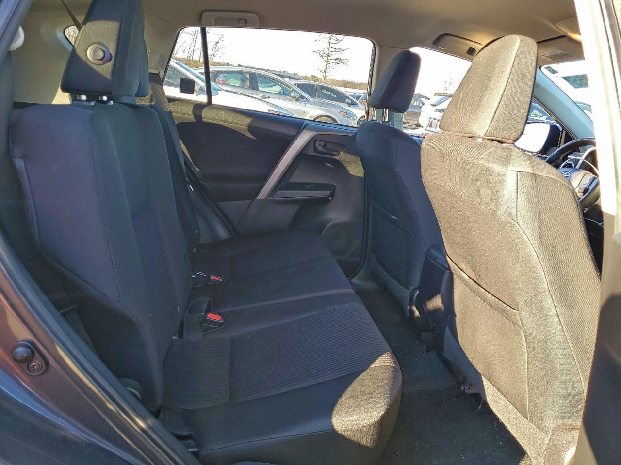 2016 TOYOTA RAV4