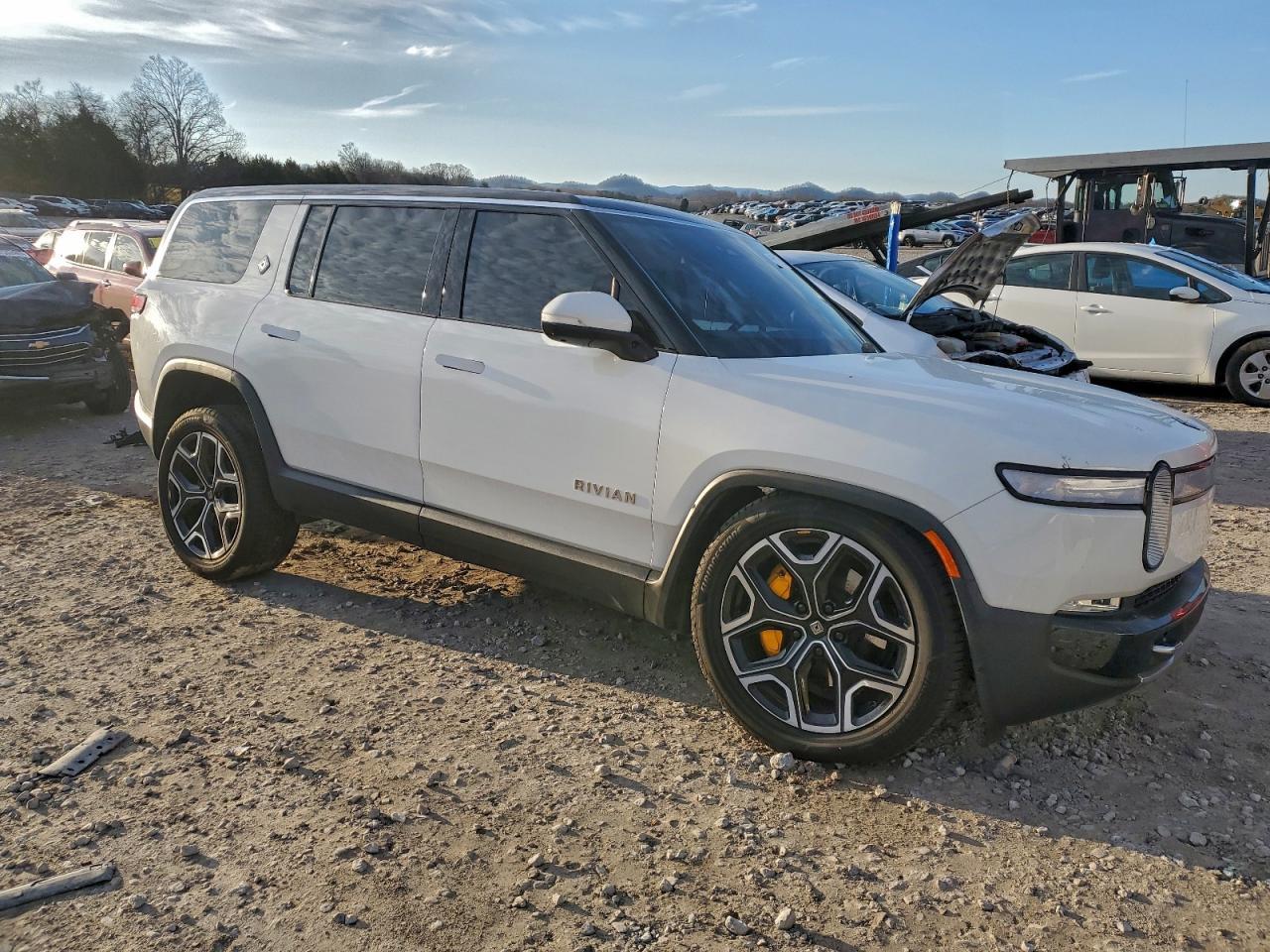 2023 RIVIAN R1s