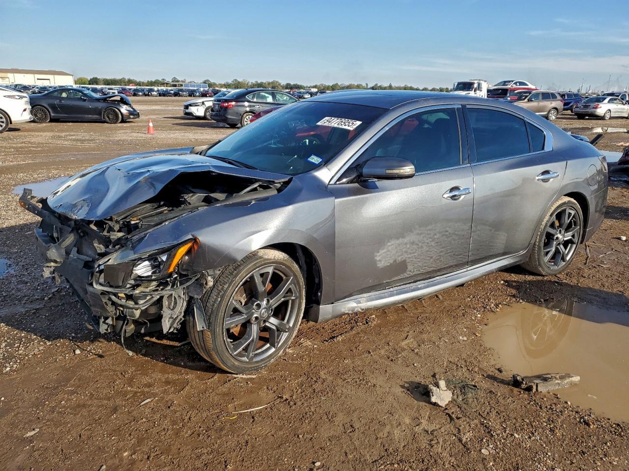2014 NISSAN Maxima