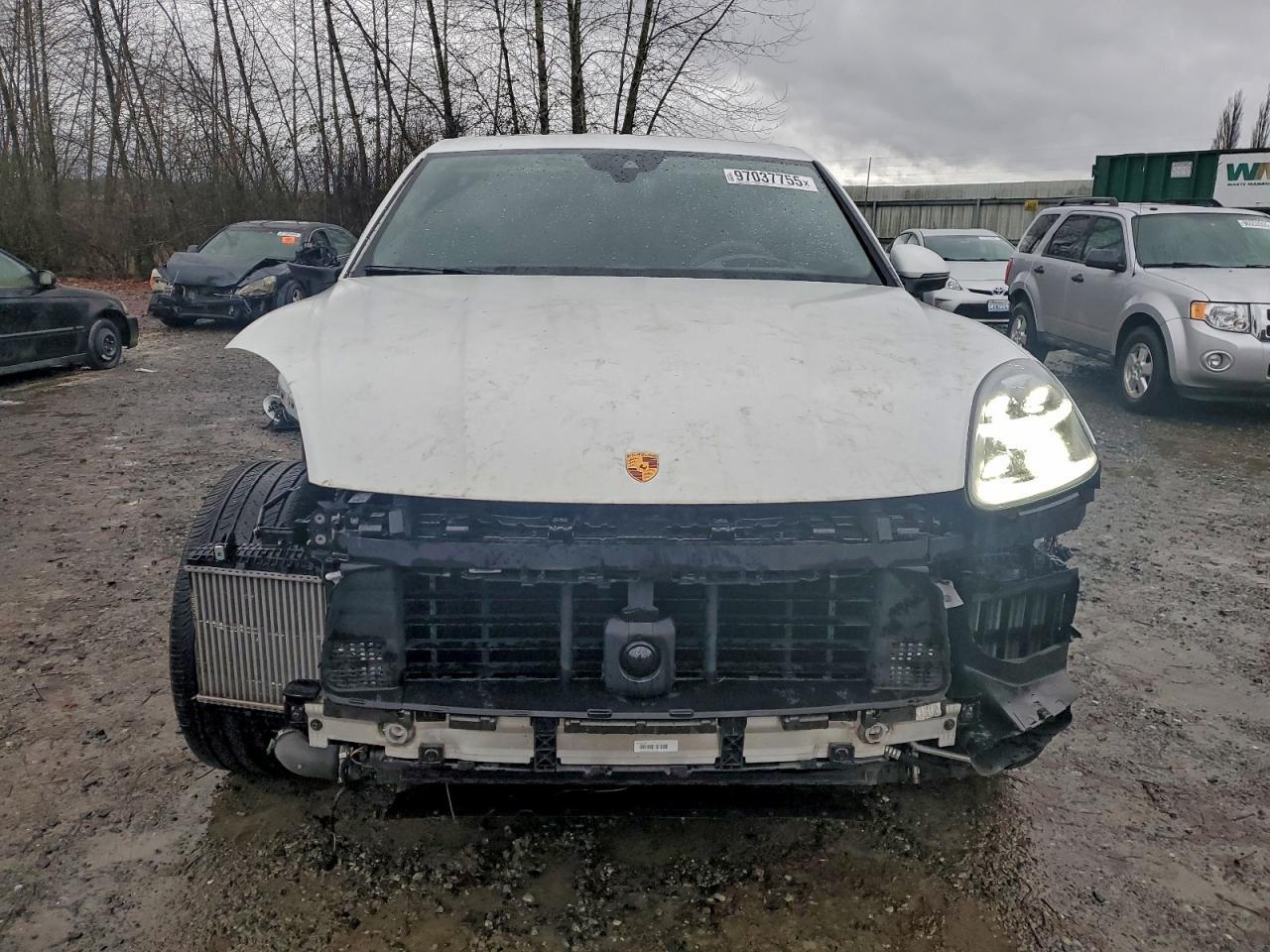 2021 PORSCHE CAYENNE