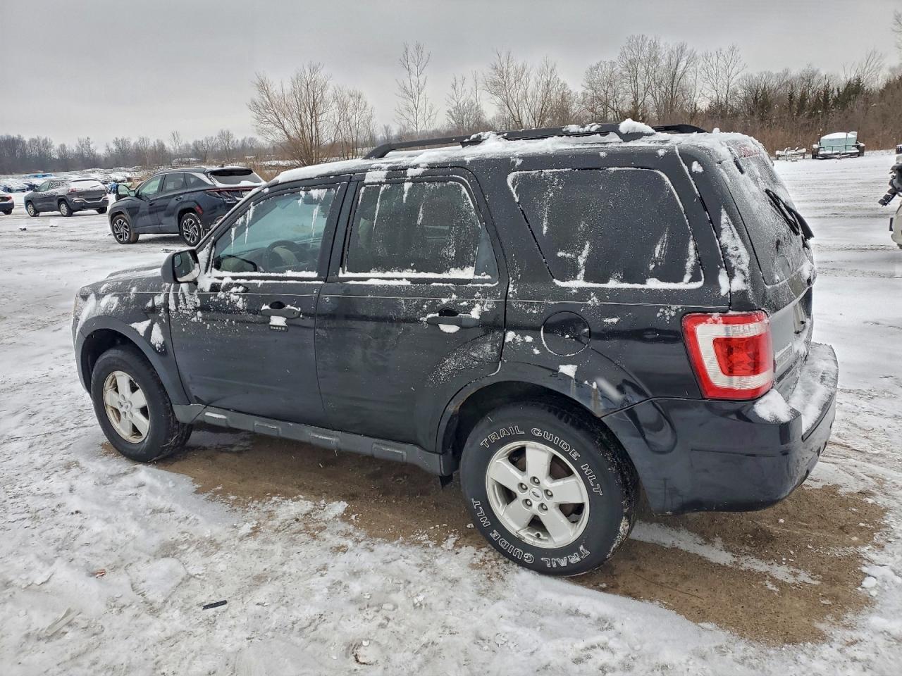 2010 FORD ESCAPE
