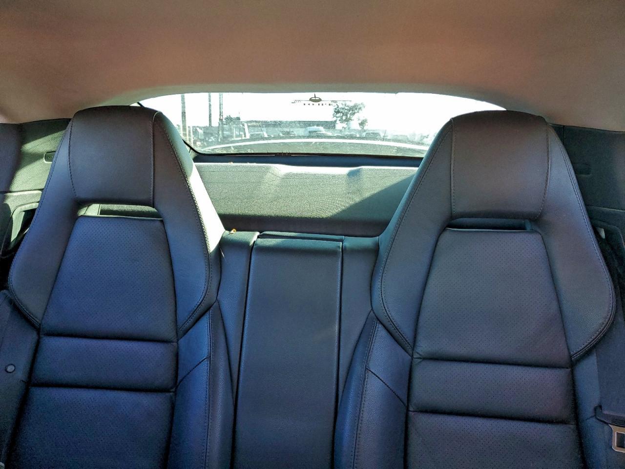 2011 PORSCHE Panamera