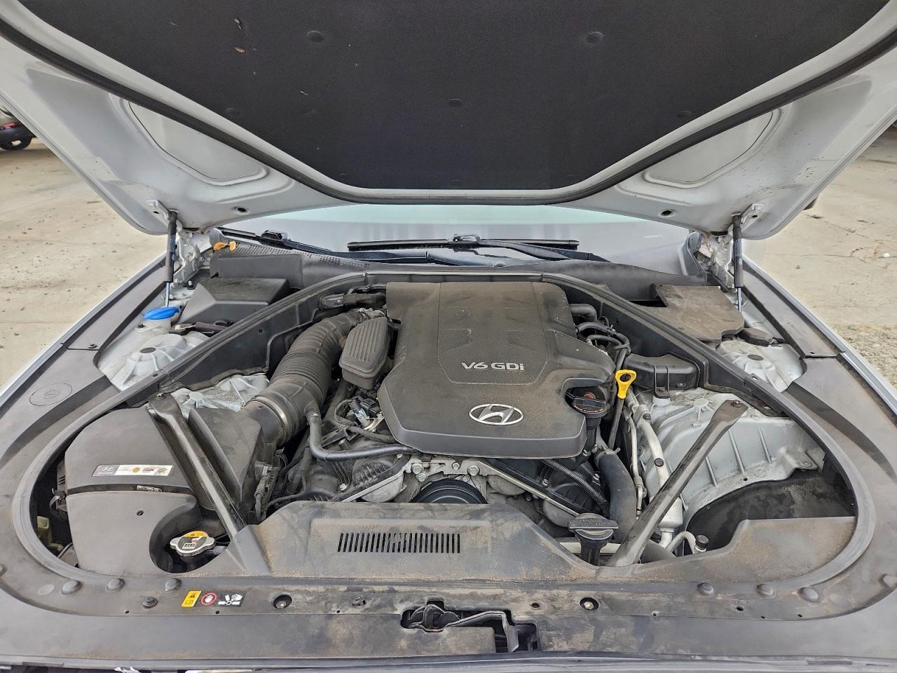 2015 HYUNDAI GENESIS