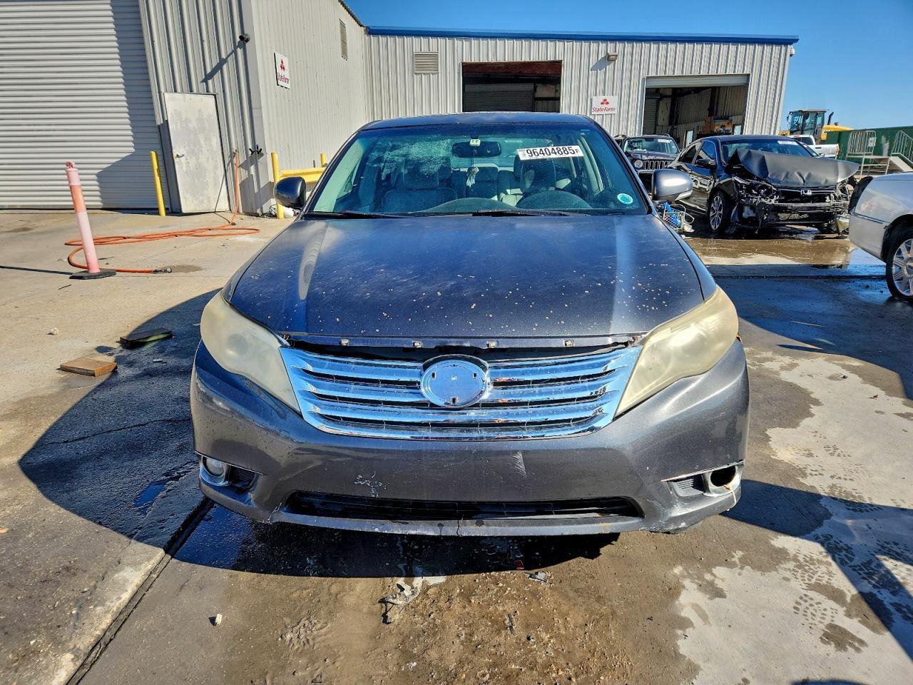 2011 TOYOTA Avalon