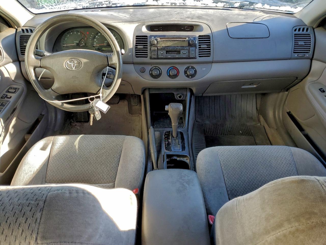 2004 TOYOTA CAMRY