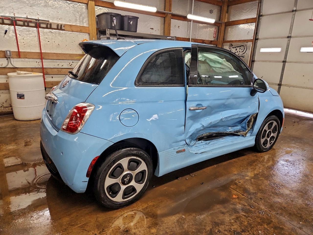 2015 FIAT 500