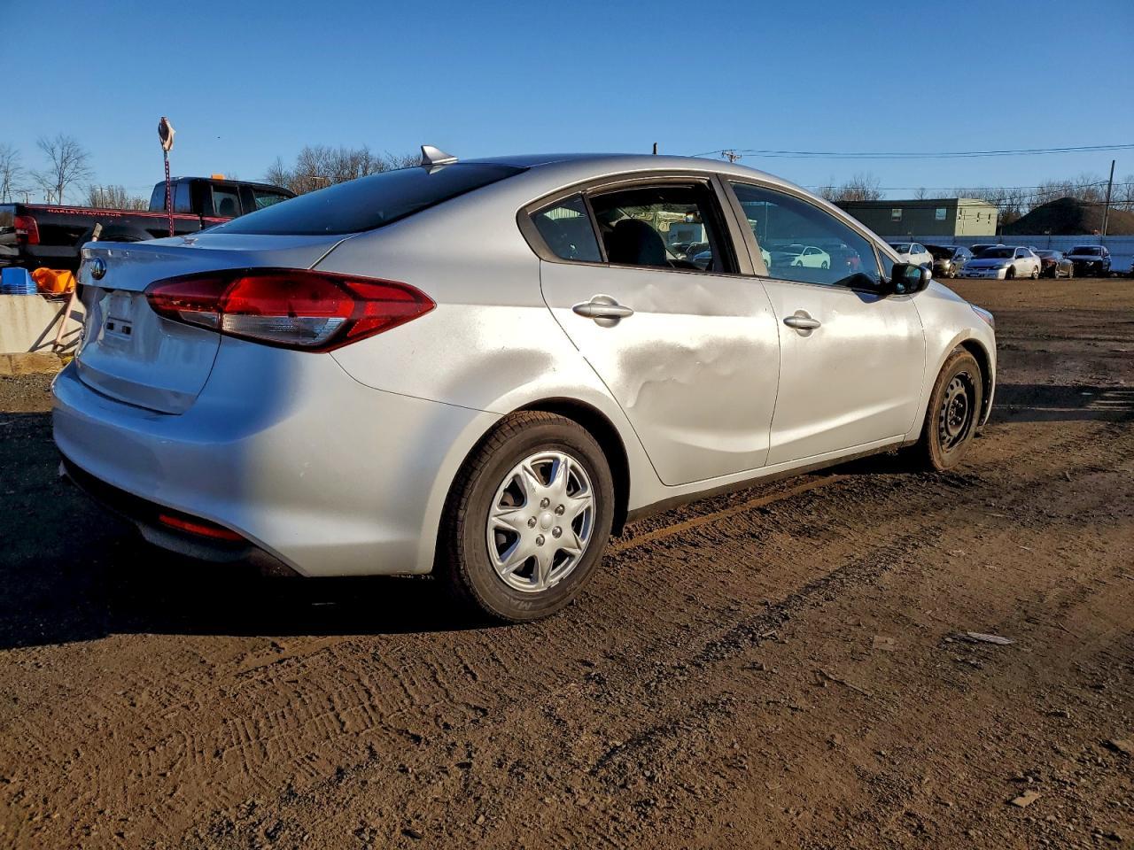 2017 KIA FORTE