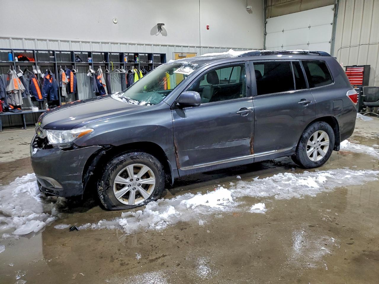 2013 TOYOTA HIGHLANDER