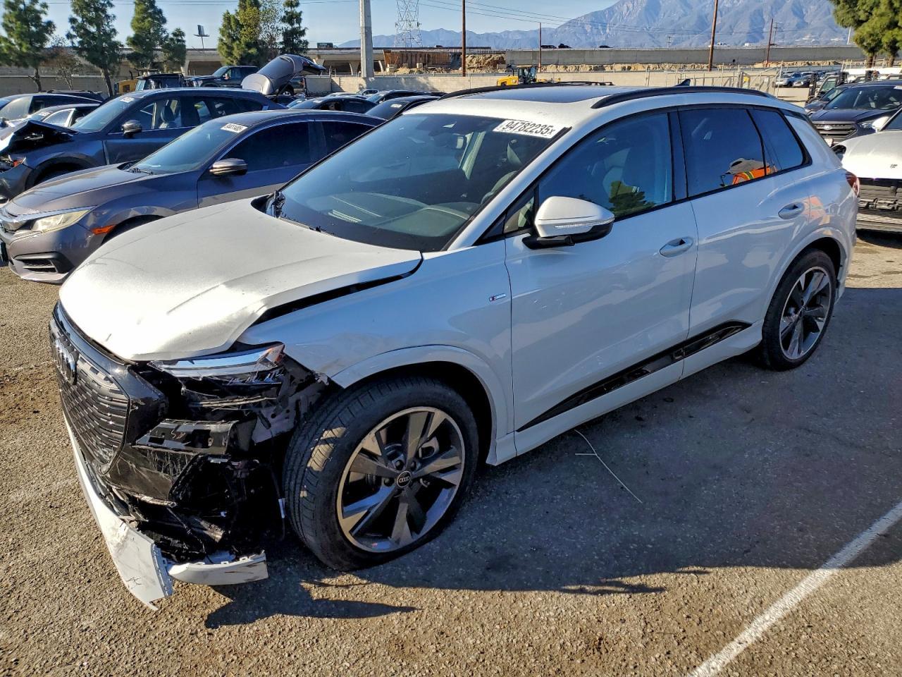 2024 AUDI Q4 e-tron