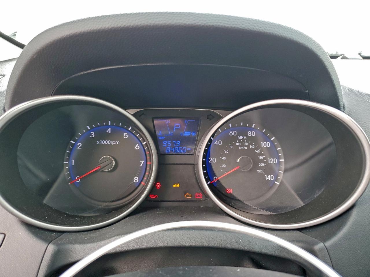 2015 HYUNDAI TUCSON